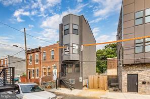 Building Photo - 2311 N Camac St