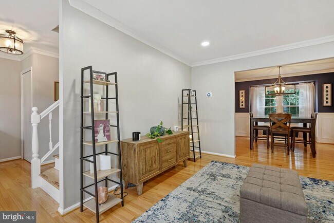 Building Photo - 7930 Bubbling Brook Cir