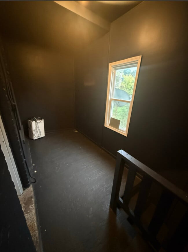 Building Photo - 1649 W Garfield Blvd