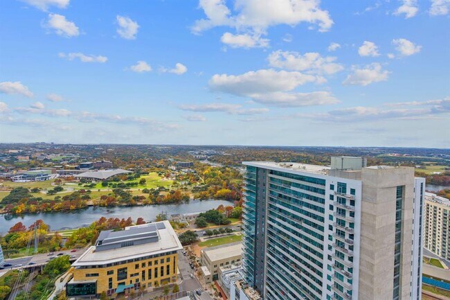 Building Photo - 301 West Ave