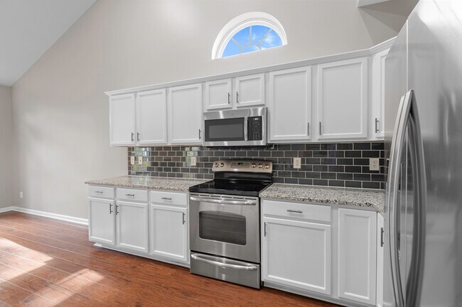 Building Photo - 10777 White Dogwood Dr