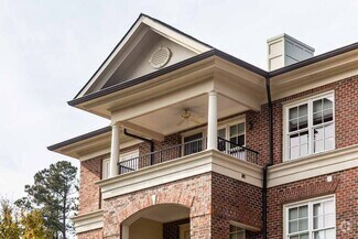 Building Photo - The BEST North Hills Condo!