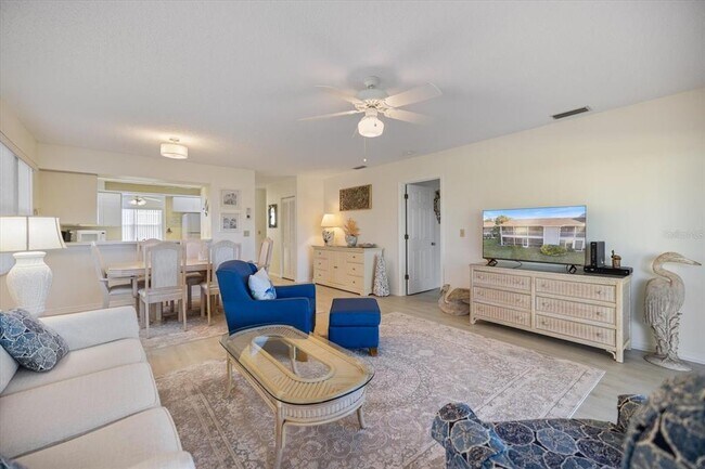 Building Photo - 880 Bird Bay Dr W