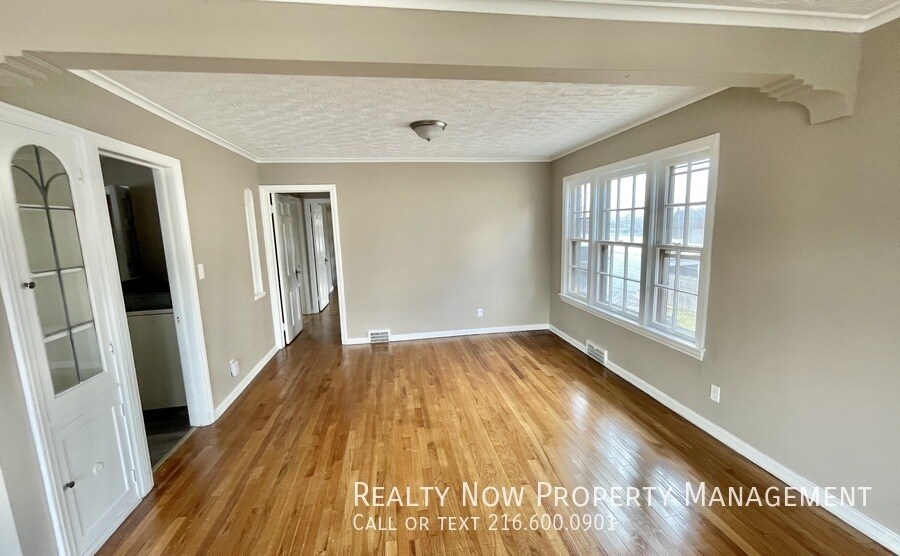 Building Photo - 3638 Lindholm Rd