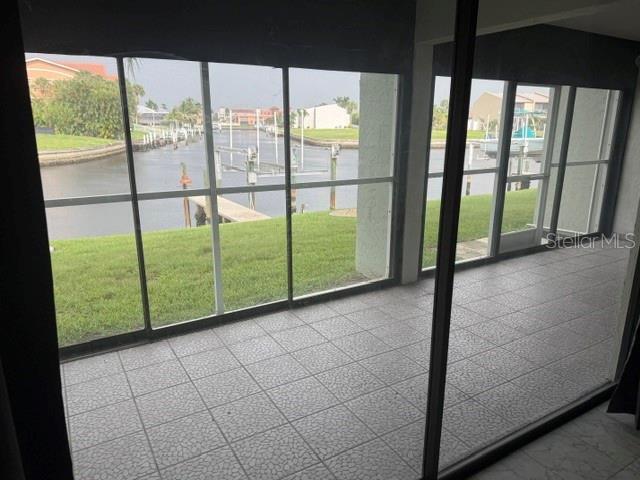 Building Photo - 1400 Mineo Dr