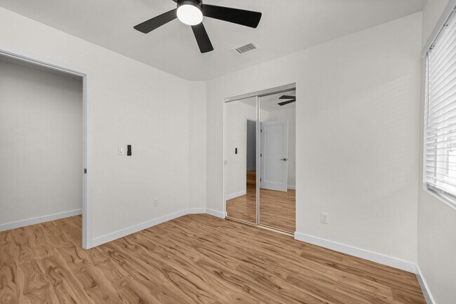 Building Photo - 4922 Tierra Baja Way