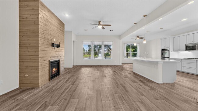 Building Photo - 22626 Fanwick Dr