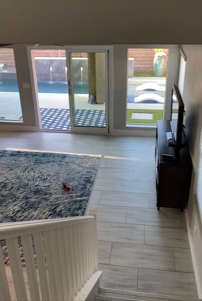 Building Photo - Stunning Pool Home In Mountains Edge! Pool Service included