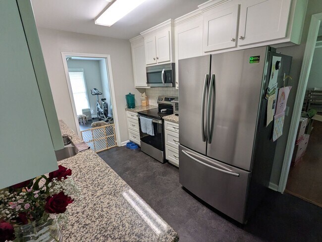 Building Photo - Nice 3 bedroom 2 Bath in Heritage Hills