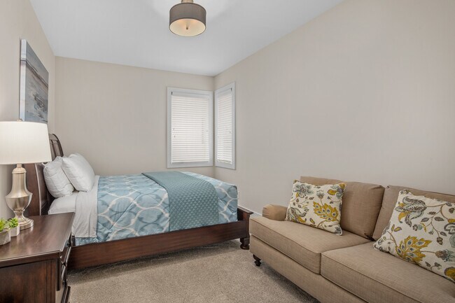 Building Photo - 1203 Tremont Ave