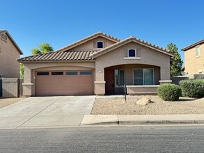 Building Photo - Chandler 4 bed 2 bath
