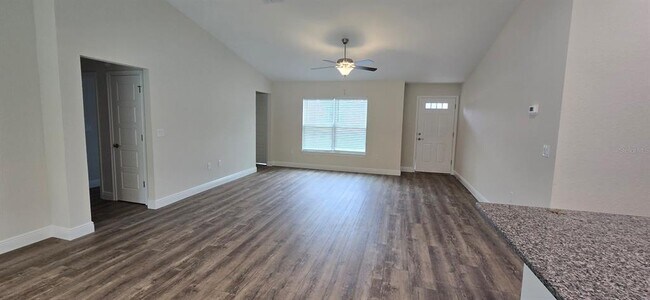 Building Photo - 25 Pecan Drive Pass