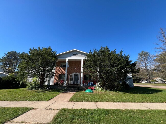 Primary Photo - 1310 21st Ave S