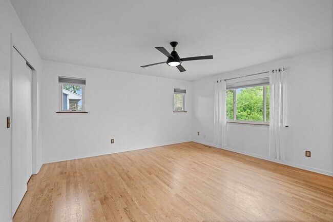 Building Photo - 8022 E Bucknell Pl