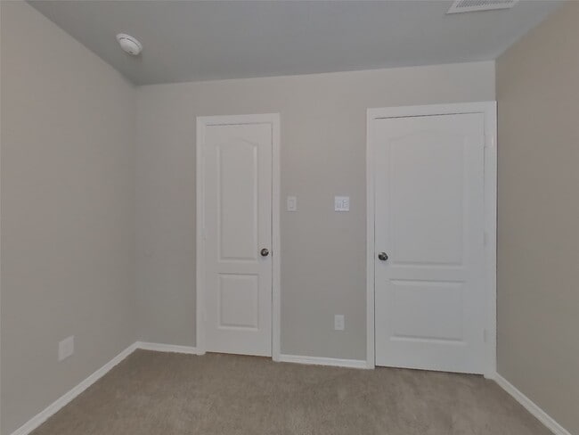 Building Photo - 40807 Mostyn Hill Dr