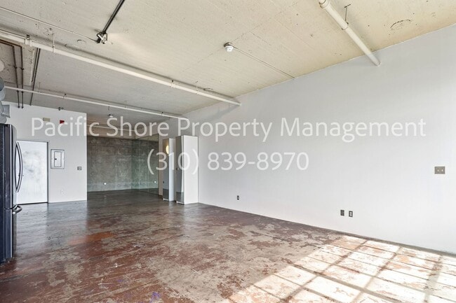 Building Photo - Large Loft with Modern Finishes at Histori...