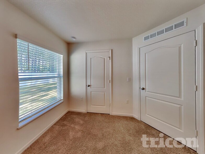 Building Photo - 443 Underwood Trl
