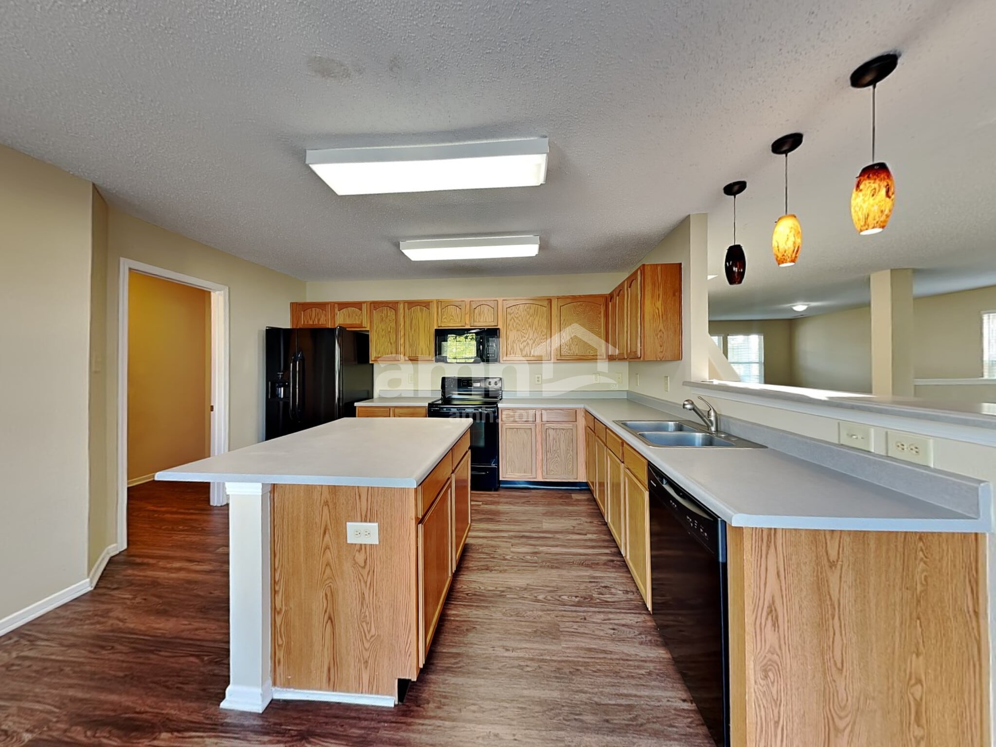 Building Photo - 5862 N Quincy Dr