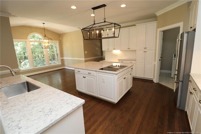 Building Photo - 110 Guymon Ct