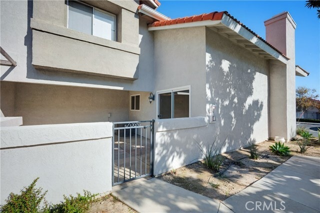 Building Photo - 9896 Highland Ave