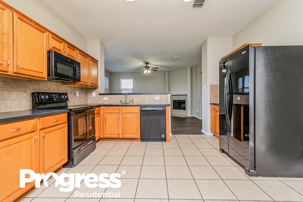 Building Photo - 1253 Spring Water Dr