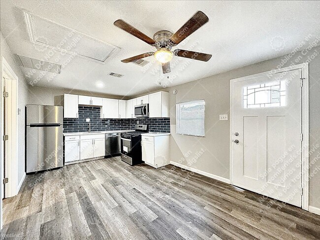 Building Photo - 1 br, 1 bath House - 6318 Sloan St B B