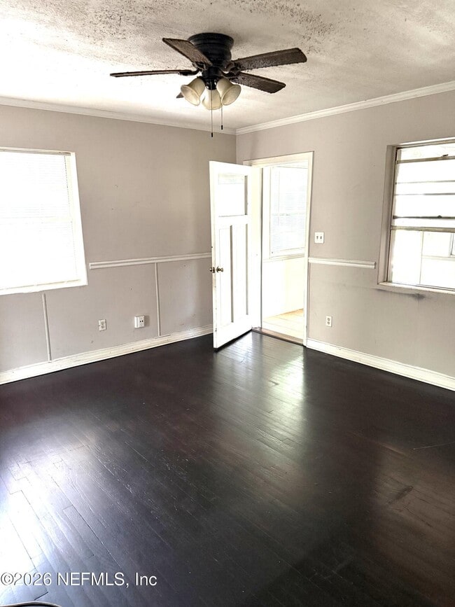 Building Photo - 1043 Seba St