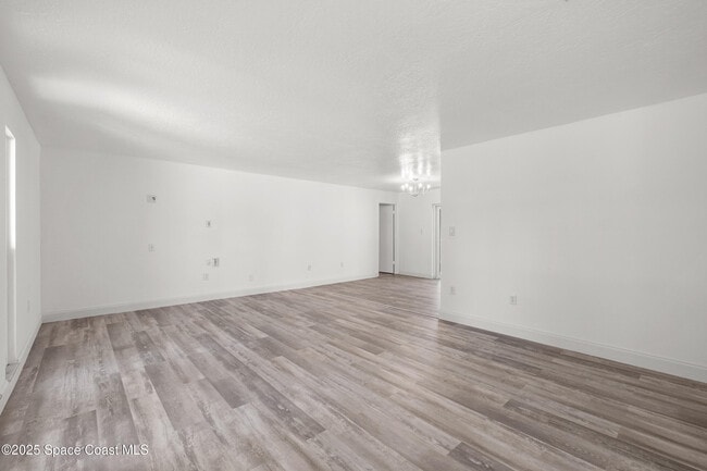 Building Photo - 1445 Mercury St