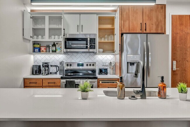 Building Photo - 2189 Cornell Rd