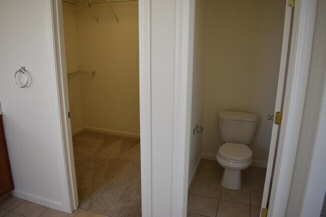 Building Photo - 4670 Tolman Way
