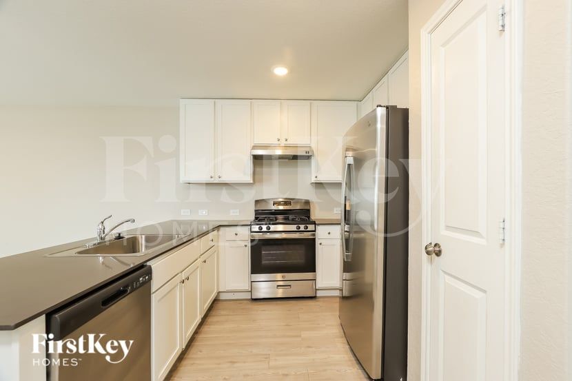 Building Photo - 5196 Fowler Crst