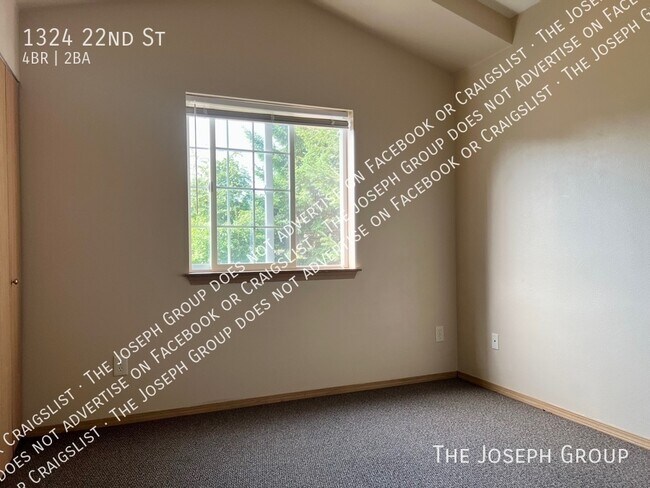 Building Photo - 1324 22nd St