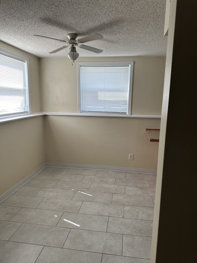 dining table / kitchen area - 3812 11th Ave