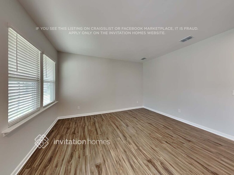 Building Photo - 2026 Blackbird Cir