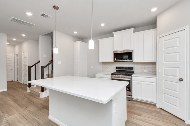 Building Photo - 1526 Parkland Oak Dr
