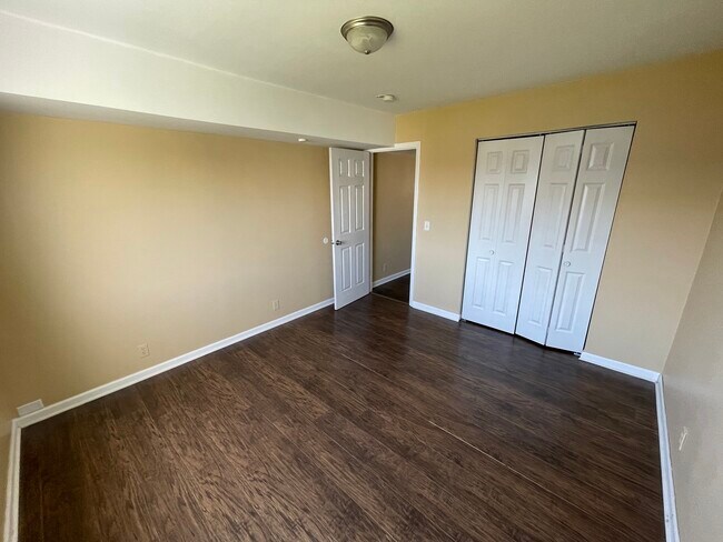 Building Photo - 111 Harbor Dr