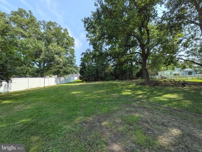 Building Photo - 965 Chester River Dr