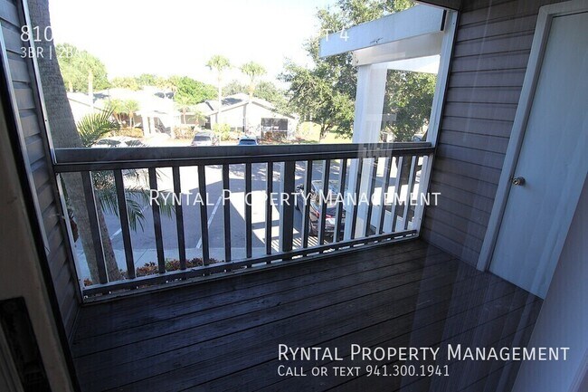 Building Photo - 8106 45th Ct E