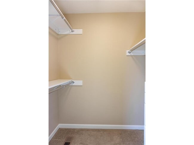Building Photo - 2974 Clover Ridge Dr