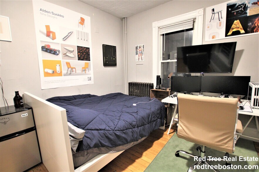 Building Photo - 8 Sunset St