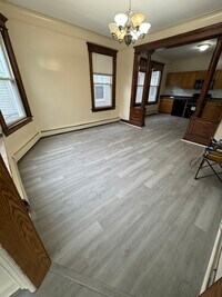 Building Photo - 304 Shelton Ave