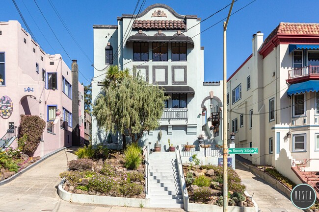 Building Photo - 436 Sunny Slope Ave