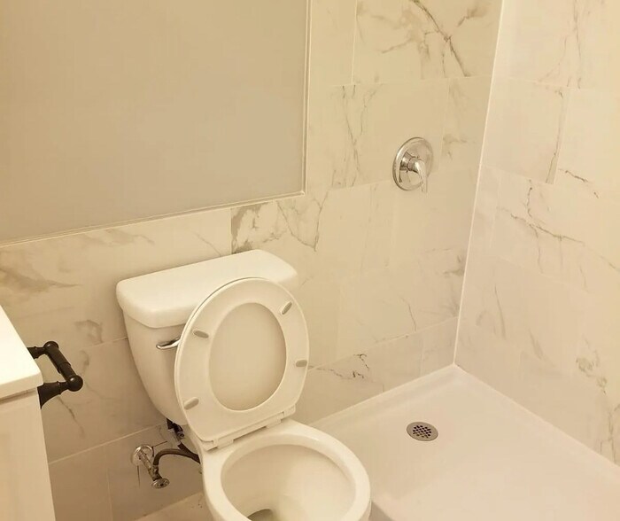 Building Photo - 4 Windsor Terrace