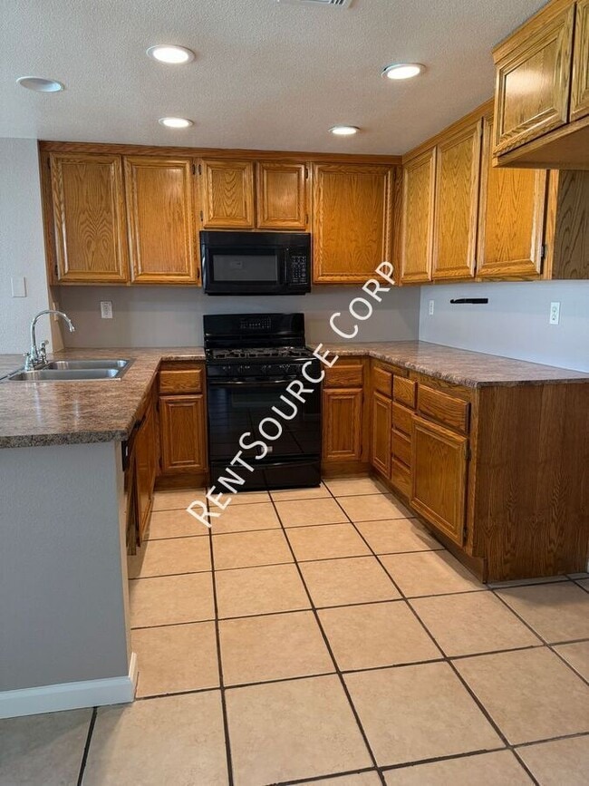 Building Photo - 37707 57th St E