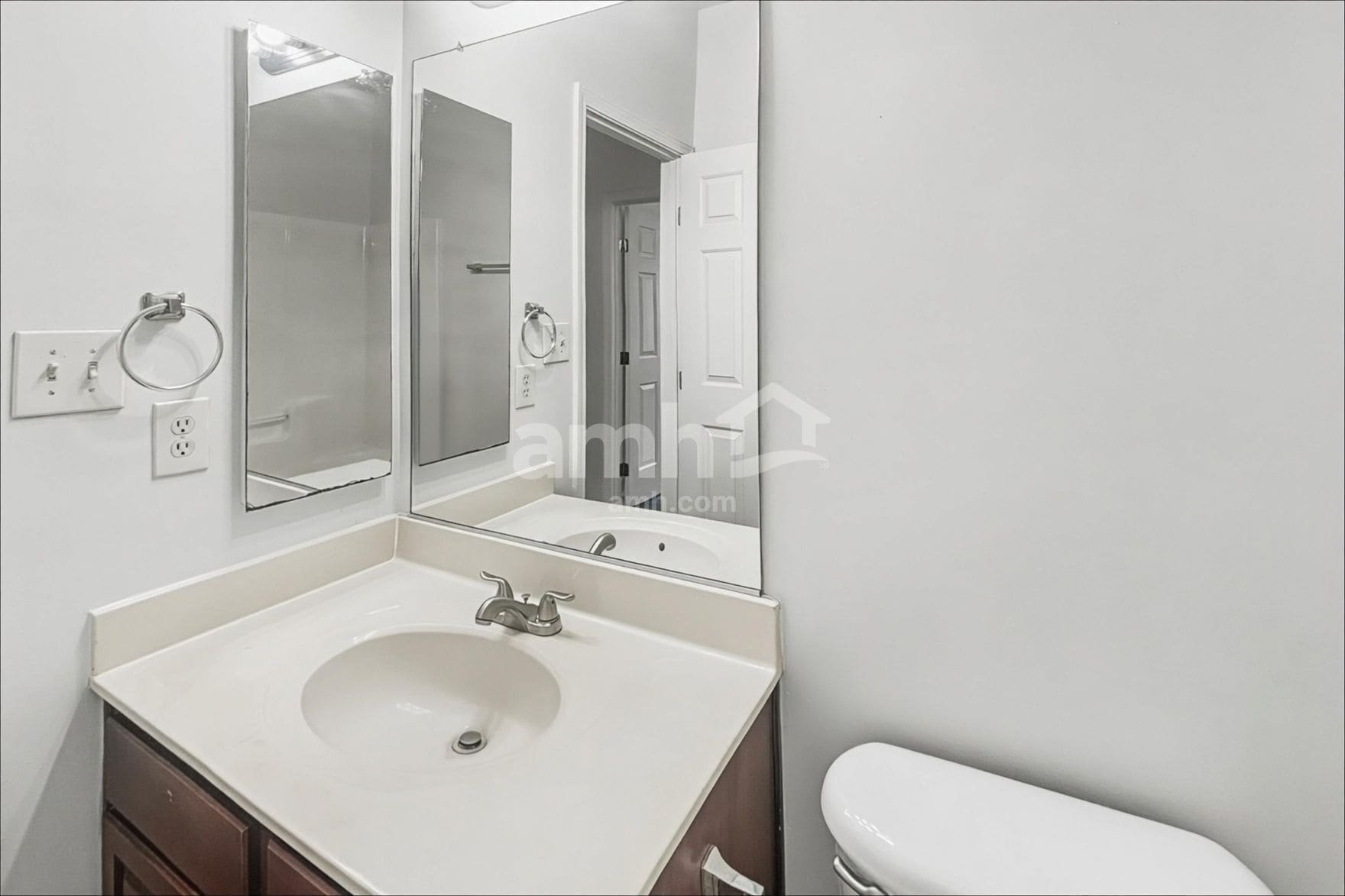Building Photo - 5071 Sunburst Ln