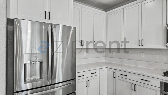 Building Photo - Unit
