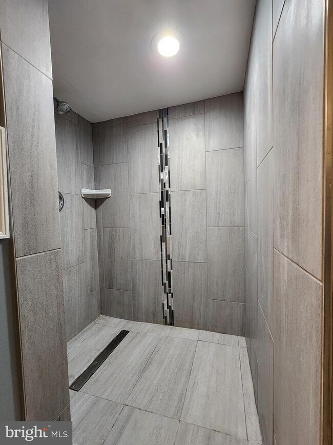 Building Photo - 502 Roberts Dr NW