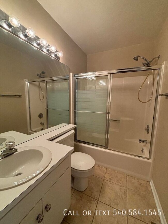 Building Photo - 4978 Hunting Hills Cir