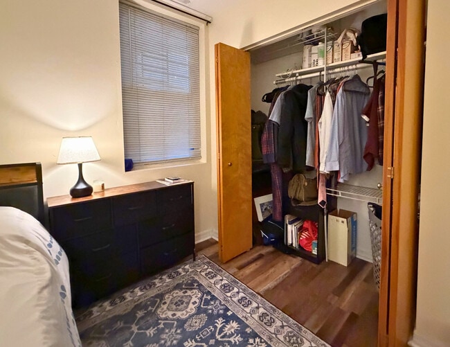 Building Photo - 3451 N Halsted St