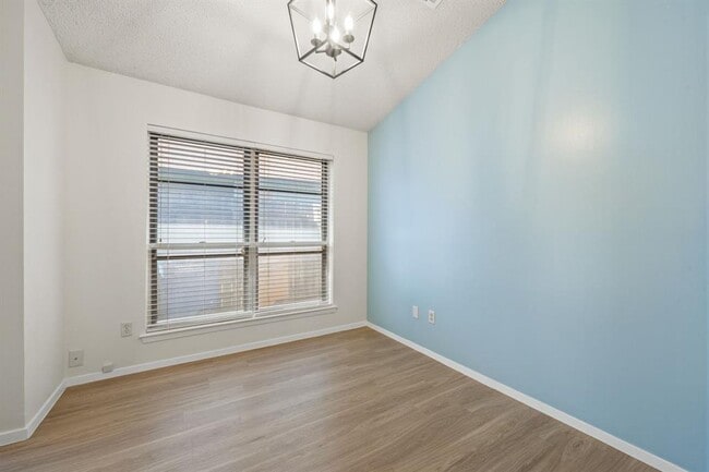 Building Photo - 11604 Norwegian Wood Dr